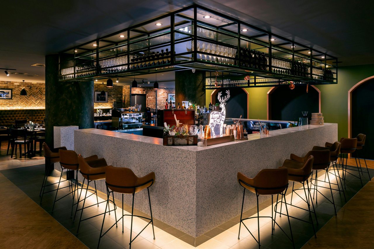 Platform 818 - Bar Area