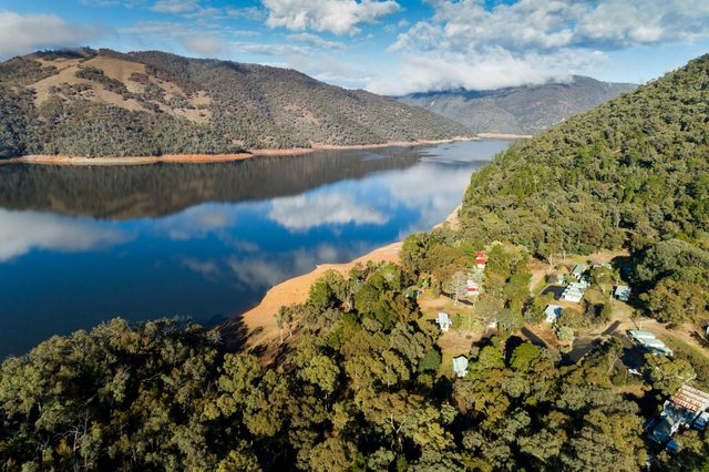 Burrinjuck Dam