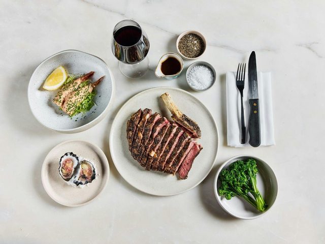 Silvester's Restaurant & Lounge