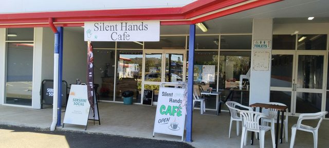 Silent Hands Bakery Cafe