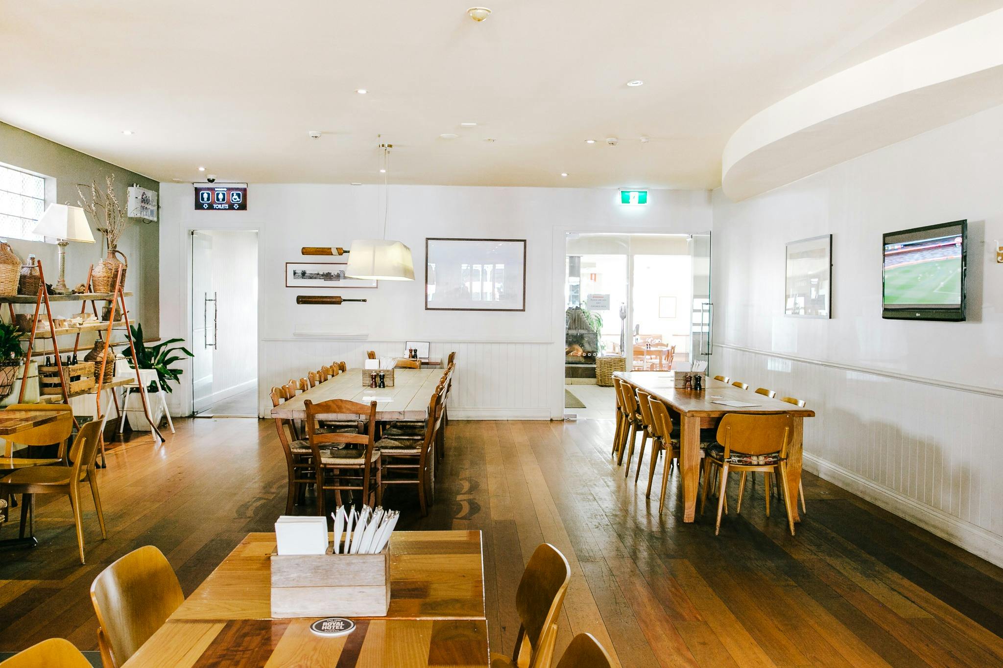 Royal Hotel Bowral 2